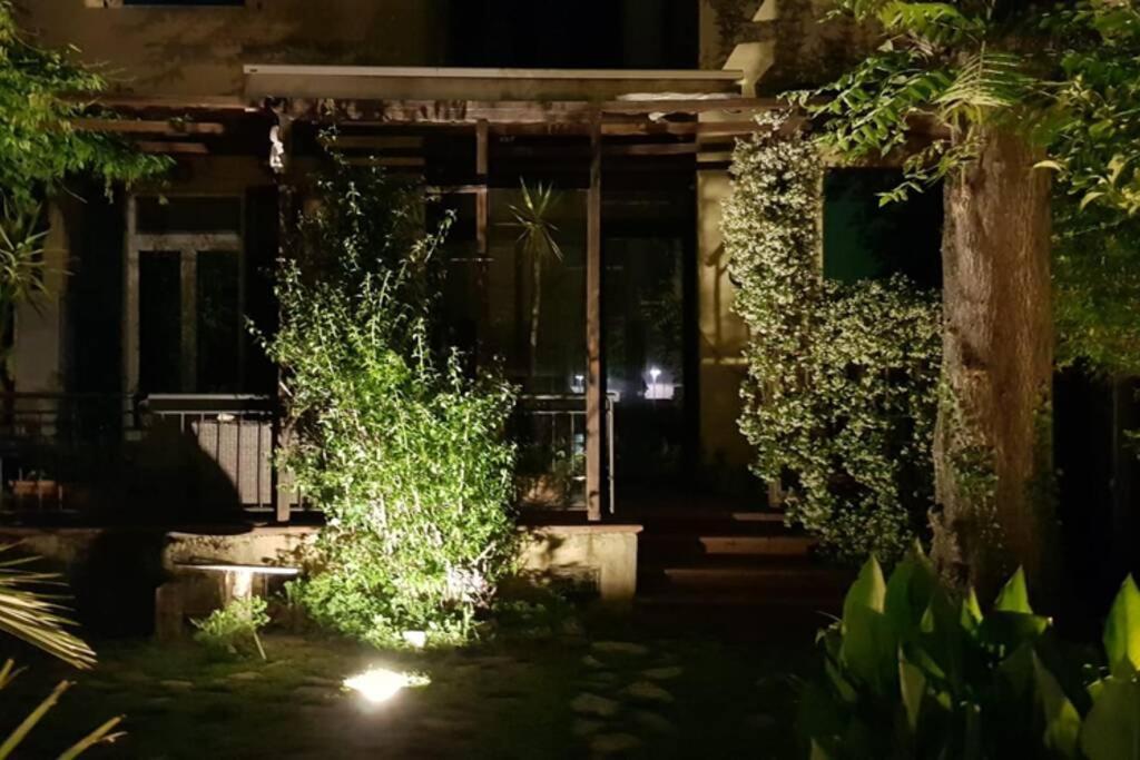 La Casa Con Piscina Riscaldata Interna Anna Luxury Garden Apartment ปิซา ภายนอก รูปภาพ