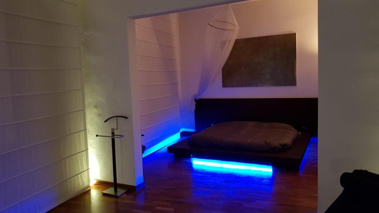 La Casa Con Piscina Riscaldata Interna Anna Luxury Garden Apartment ปิซา ภายนอก รูปภาพ